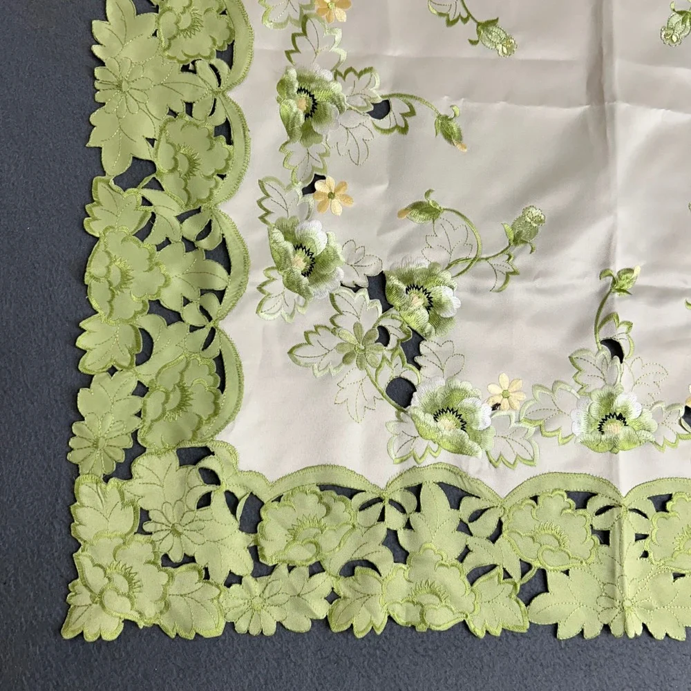 Unbranded Tablecloth Unisex 34in Green Floral Embroidered Cut-Out Lace Square